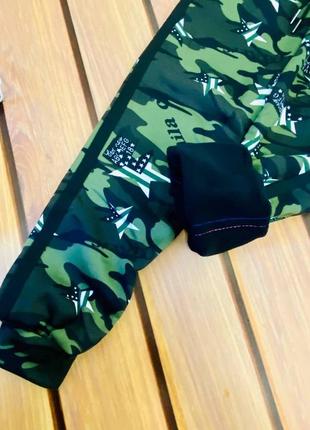 Шикарные теплые спортивные брюки (милитари) пояс на резинке, в низу на брюках манжеты,.без карманов турецкая трехнитка на флисе2 фото