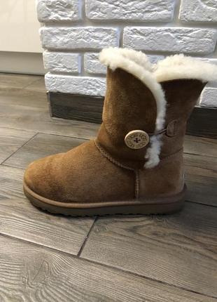 Чоботи уггі ugg