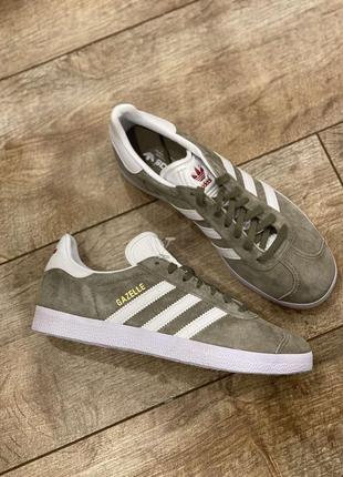 Замшевые кеды хаки adidas originalsgazelle 38 45 размер3 фото