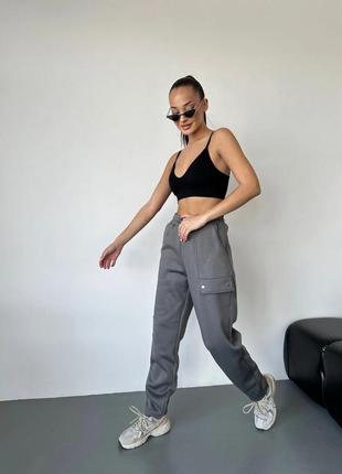 Женские спортивные штаны на флисе