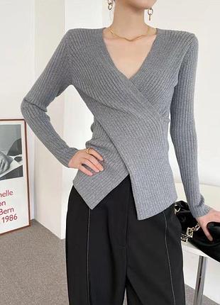 Кофта на запах водолазка в рубчик реглан сірий