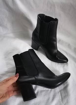 Классические женские полуботинки, полусапоги, ботильоны с острым носиком на каблуке