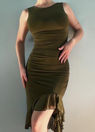 Зелена/хакі міді плаття з відкритою спиною і розрізом на нозі