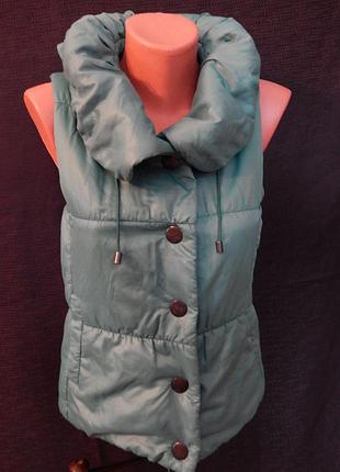 Жилетка united colors of benetton(размер 38-40)
