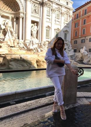 Білі денім джинси, що бачили рим:)