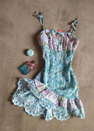 Качественное нежное женственное платье резинка с драпировкой на груди на тонких бретельках