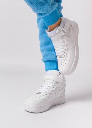 Шикарні жіночі зимові кросівки "nike air force 1 high winter"6 фото