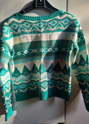 Пуловер укороченный с геометрическим рисунком7 фото