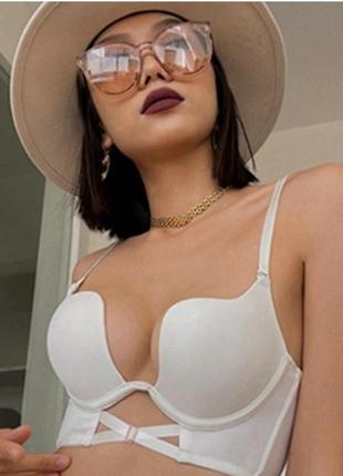 Белый бюстгальтер бюстик чорний