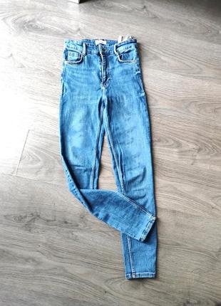 Джинсы скинни