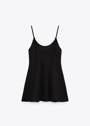 Черное платье zara на бретельках