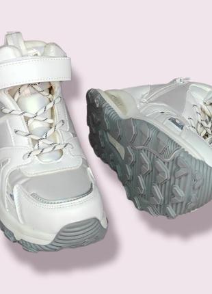 Белые зимние кроссовки, хайтопы дутики ботинки для девочки6 фото
