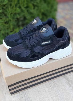 Женские кроссовки adidas falcon white black черного с белым цветами