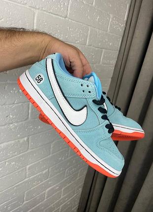 Женские кроссовки nike sb dunk low blue white black голубого с белым и черным цветов