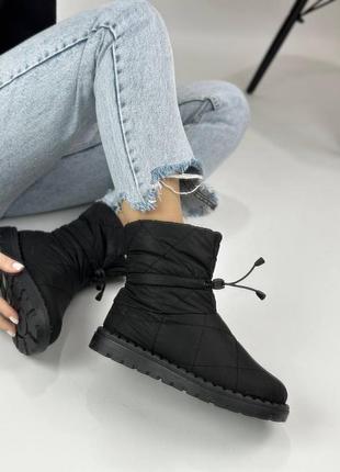 Черные практичные стильные качественные водонепроницаемые дутики