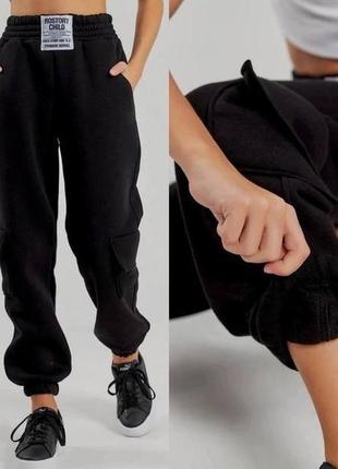 Спортивные штаны карго на флисе черного цвета для девочек