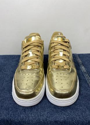 Женские кроссовки nike air force gold3 фото