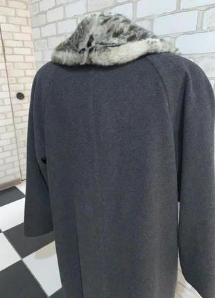 Модное классическое стильное пальто мех лео2 фото