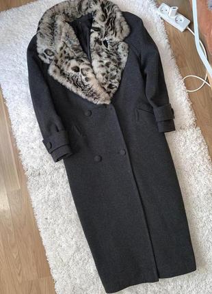 Модное классическое стильное пальто мех лео6 фото