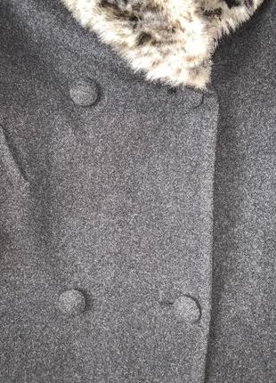 Модное классическое стильное пальто мех лео10 фото