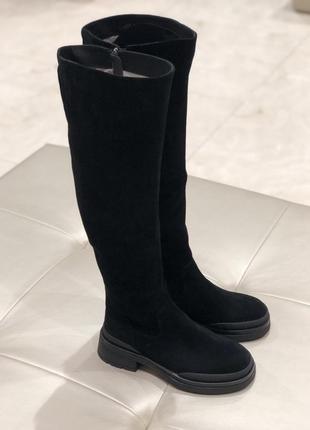 Зимові чоботи жіночі чорні з натуральної замші на низькому ходу 3f2160-3200-00h6r molka 3244