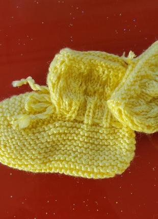 Вязаные ажурные пинетки топики новорожденному малышу мальчику девочке 0-3-6м 56-62-68см желтые новые2 фото