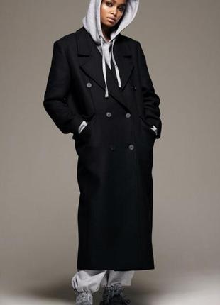 Пальто zara в идеальном состоянии 51% шерсти, размер xs/s