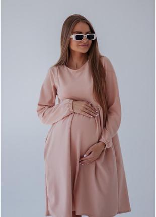 Деловое платье из крепдайвинга для беременных с длинным рукавом и секретом для кормления пудровый5 фото