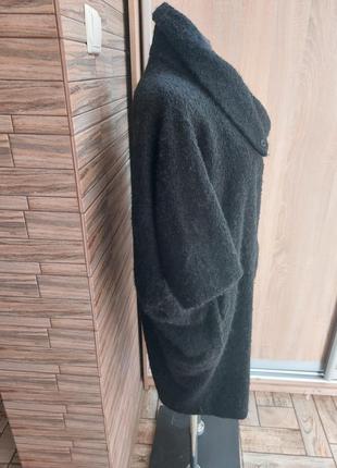 Сьильное необычное пальто букле фасон летучая мышь6 фото
