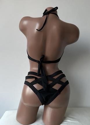 Эротический черный купальник с вырезами высокие бикини купальник sexy с вырезами на косточках6 фото