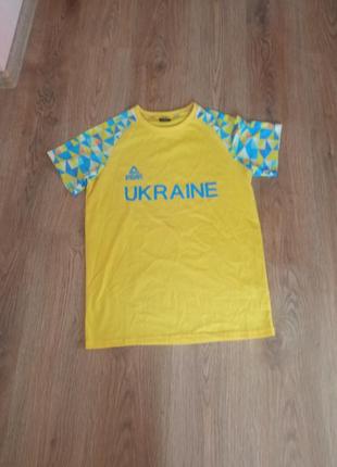 Продам в идеальном состоянии футболку peak ukraine1 фото
