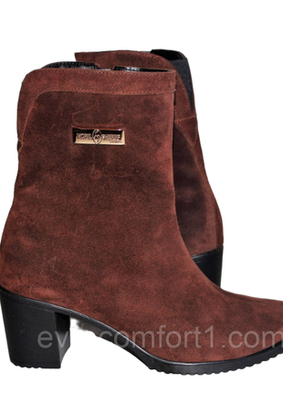 Ботинки женские на каблуке замшевые , коричневый цвет5 фото