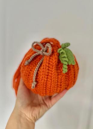 Сумочка гарбуза на halloween  оранжева вʼязана гачком ручної роботи