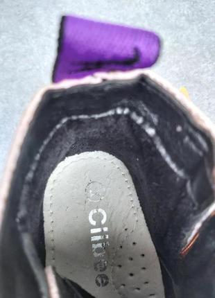 Красивые тепленькие ботиночки от clibee,5 фото