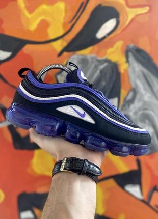 Nike кроссовки 37,5 размер фиолетовые оригинал
