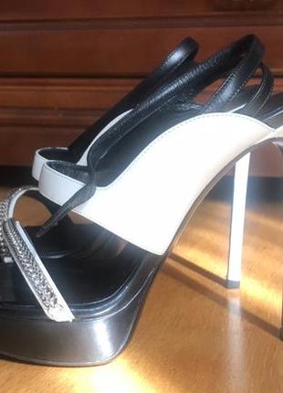 Босоніжки saint laurent