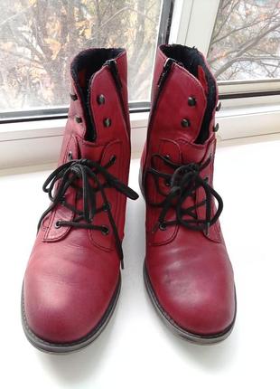 Классные, красные ботиночки от немецкого бренда rieker - р.39 - 25 см