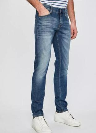 Стильні чоловічі джинси з протертостями crosshatch7 фото