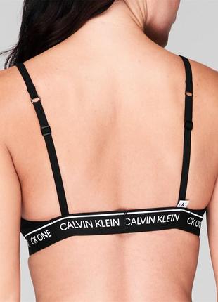 Бралетт триангл calvin klein6 фото