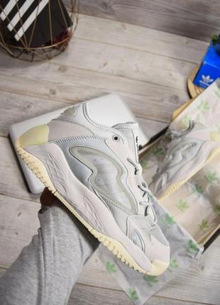 Шикарные стильные кроссовки "adidas branco Energy"