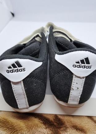 Кросівки adidas 4