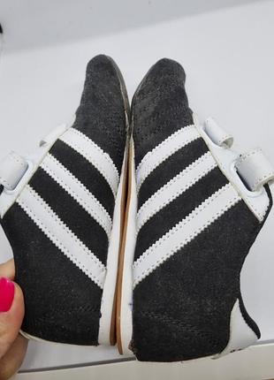 Кросівки adidas 5