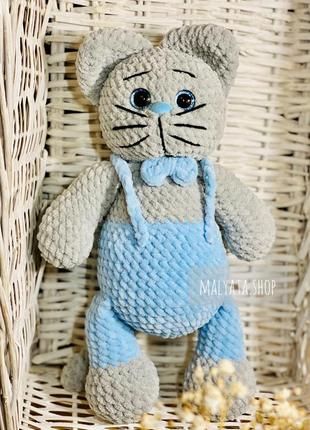 Игрушка ручной работы котик, киса из плюша, именноя игрушка с метрикой, вязаная игрушка, вязаные игрушки