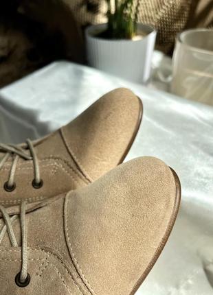Ботильоны ботинкилярнатуральная замшалдюйма на шнуровке на каблуке7 фото