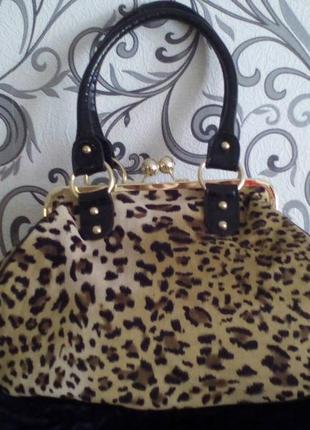 Крутая винтажная брендовая леопардовая сумка7 фото