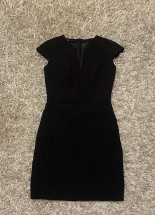 Маленькое чёрное платье7 фото