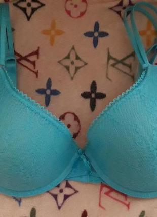 Фірмовий бюстгальтер c&a 80d
