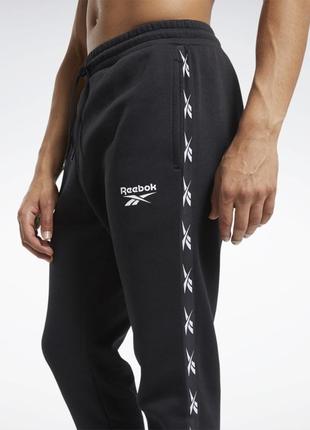 Спортивные штаны reebok essentials tape4 фото