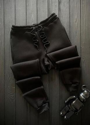 Мужские зимние спортивные штаны черные базовые однотонные брюки на флисе (bon)
