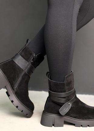 Стильные качественные черные зимние женские ботинки на повышенной подошве, замшевые,натуральная замша и мех9 фото